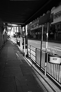 Street scene, Castle Peak Road, Cheung Sha Wan, 8 February 2016