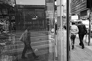 Street scene, Queen's Road Central, Sheung Wan, 14 March 2016