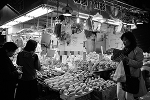 Fruit shop at night, Queen's Road West, Sai Ying Pun, 29 March 2016