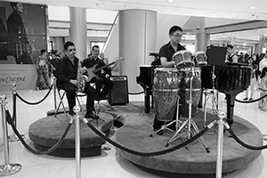 Music performance in IFC mall, Central, 10 April 2016
