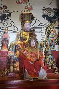 Religious figurines inside a temple, Kat O, 15 May 2016