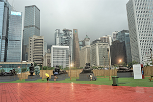 Botero sculpture in the Central Harbourfront Event Space, 11 June 2016