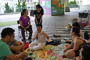 Arts event for refugees, Central Ferry Piers, 18 June 2016