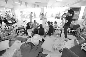 Arts event for refugees, Central Ferry Piers, 18 June 2016