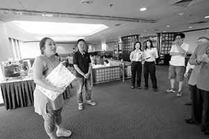 Farewell party for a long-serving staff member, Senior Common Room, K.K. Leung Building, HKU, 28 June 2016