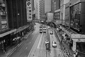 Street scene, Des Voeux Road Central, Central, 2 July 2016