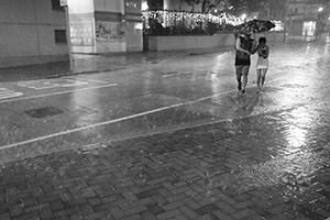 Rain at night, Queen Street, Sheung Wan, 9 July 2016