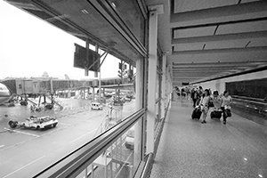 Passengers after disembarkation, Hong Kong International Airport, Chek Lap Kok, 15 August 2016