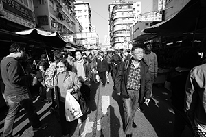 Street scene, Kweilin Street, Sham Shui Po, 31 December 2016