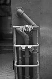 Gloves and pipes, Sheung Wan, 30 September 2017