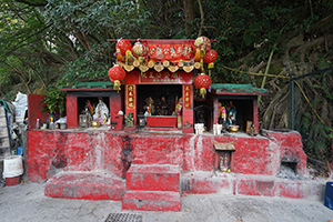 Roadside shrine, Deep Water Bay, 28 January 2018