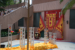 Lion dance platform, Queen's Terrace, Sheung Wan, 6 February 2019