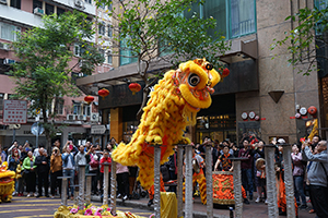 Lion dance, Minden Avenue, Tsim Sha Tsui, 9 February 2019