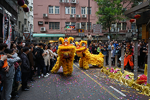 Lion dance, Minden Avenue, Tsim Sha Tsui, 9 February 2019