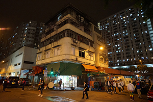 Street view at night, Sham Shui Po, 5 February 2019