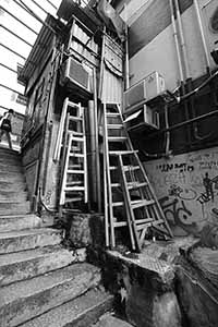 Ladders on steps, Sheung Wan, 25 May 2019