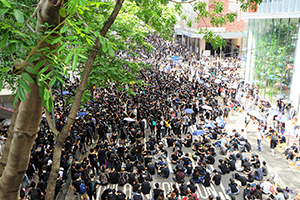 Protesters occupying Arsenal Street, Wanchai, 21 June 2019