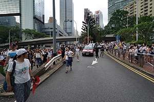 Crowds marching from Causeway Bay to Admiralty in protest against the proposed Extradition Bill, 9 June 2019