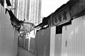 Squatter huts, depopulated and boarded up, Diamond Hill, 30 April 2001