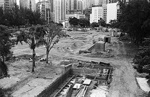 Large-scale renovation of Victoria Park, 4 June 2001