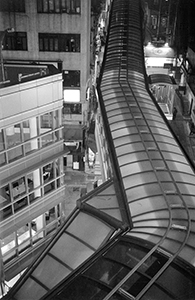 The Central to Mid-Levels escalator link, near Lyndhurst Terrace, 23 December 2001