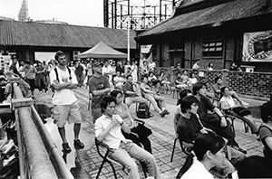 Audience at the Summer Days and Nights Arts Festival, Cattle Depot Artists Village, Ma Tau Kok Road, To Kwa Wan, Kowloon, 28 June 2003