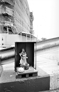 Guan Yu statue, Western Fire Services Street, Sheung Wan, Hong Kong Island, 22 January 2004