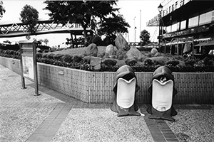 Outside Mody Road Garden, Tsim Sha Tsui,  16 May 2004