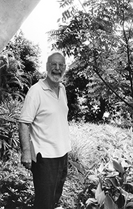 Ron Hill, next to a 'Curry Leaf' tree, The University of Hong Kong, 18 June 2004