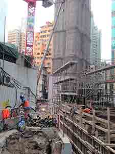 Construction site, Queen's Road West, Sheung Wan, 28 November 2013