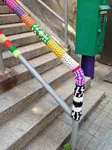 Yarn bombing: a staircase in Tai Ping Shan, 23 February 2014