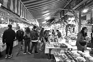 Yau Ma Tei Fruit Market, Kowloon, 27 November 2016