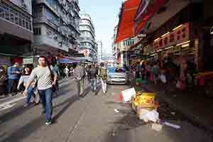 Street scene, Kweilin Street, Sham Shui Po, 31 December 2016