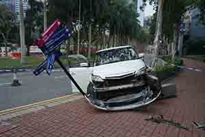 Traffic accident, Man Kwong Street, Central, 15 January 2017