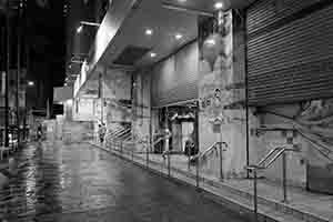 Night view of Shek Tong Tsui Market, Queen's Road West, Shek Tong Tsui, 23 January 2017