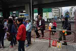 Charity group visiting street sleepers, Sham Shui Po, 28 January 2017