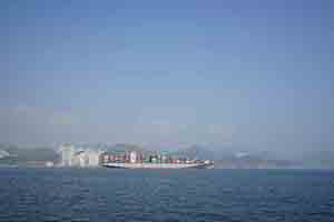 Container ship in the East Lamma Channel, 8 January 2017