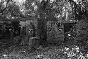 Abandoned structure, near Tung O, Lamma Island, 8 January 2017