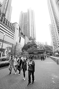 Entrance to HKU MTR station, Belcher's Street, 31 March 2017
