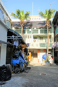 Street scene, Cheung Chau, 4 April 2017