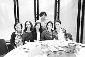 Lunch with former students, Pacific Place, 12 April 2017