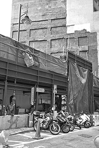 Construction site, Wing Lok Street, Sheung Wan, 24 April 2017