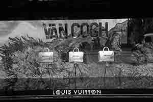 Van Gogh-themed shop window display, Pedder Street, Central, 20 May 2017