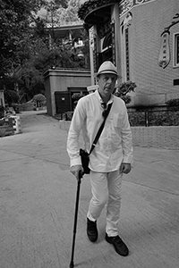 Gérard Henry outside Tai Hang Lin Fa Kung, Tai Hang, 30 May 2017