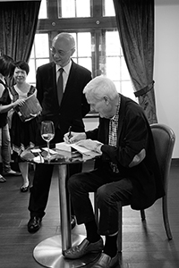 Book signing by retired professor Brian Morton, HKU, Pokfulam, 9 June 2017