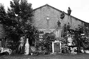 Outside the studio of Frog King (Kwok Mang Ho), Cattle Depot Artist Village, To Kwa Wan, 19 June 2017