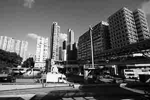 Street scene, Kowloon, 28 June 2017