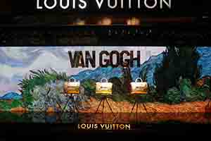 Van Gogh-themed shop window display, Louis Vuitton, Landmark, Central, 27 June 2017