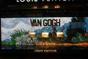 Van Gogh-themed shop window display, Louis Vuitton, Landmark, Central, 27 June 2017