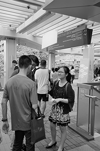 Student activity on the HKU campus, Pokfulam, 10 August 2017